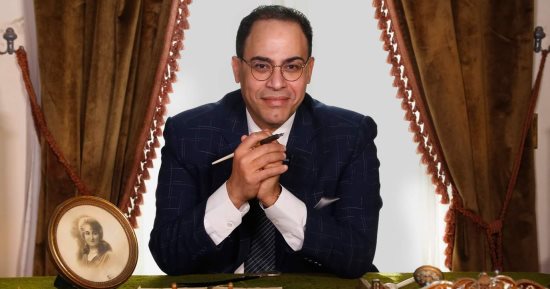"فاروق والإخوان" كتاب جديد لشريف عارف يرصد علاقة الملك والجماعة