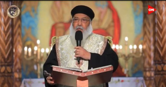كاهن كنيسة أبو سيفين بالمهندسين يلقى عظة الأحد الأسبوعية بقناة أون 