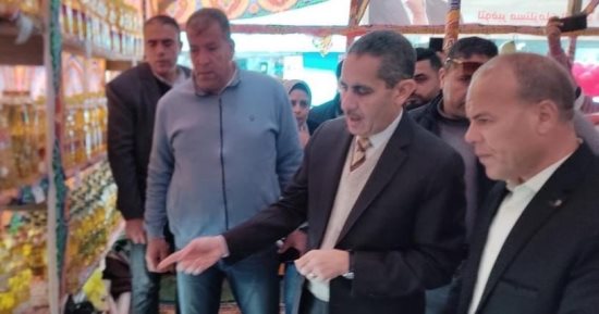 محافظ الغربية يفتتح معرضى "أهلا رمضان" بكفر الزيات وبسيون.. صور