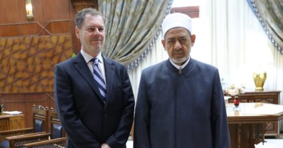 شيخ الأزهر والسفير الإسباني يبحثان سُبل تعزيز التعاون العلمي والدعوي
