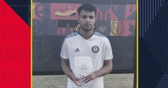 مصطفى سعد ميسى يحصد جائزة رجل مباراة سموحة وإنبي