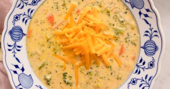 طريقة عمل شوربة البروكلى بالجبنة الشهية والسريعة