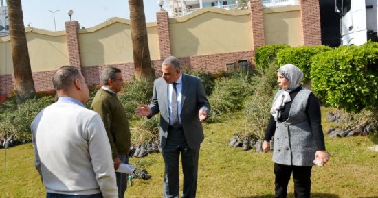 محافظ سوهاج يتفقد وصول 39 ألف شجرة جديدة من وزارة التنمية المحلية