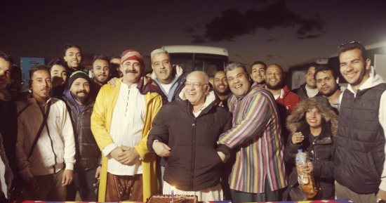 صناع فيلم "لف وارجع تانى" يحتفلون بعيد ميلاد صلاح عبد الله .. صور