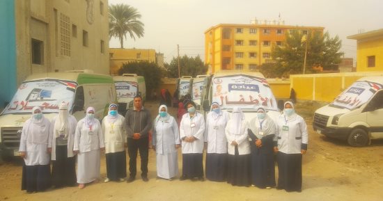 حياة كريمة.. قافلة طبية تقدم خدماتها مجانا لأهالى قرية مليانة ببنى سويف