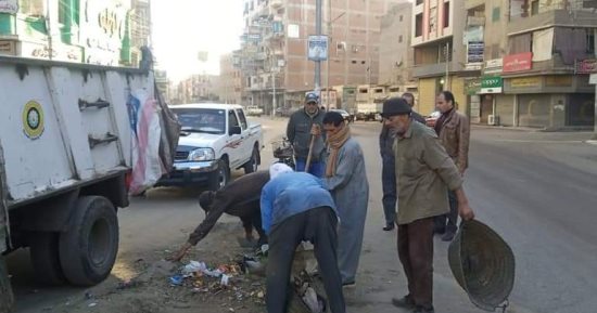 محافظ الدقهلية: رفع 295 طن قمامة و50 طن أتربة من شوارع وميادين المنصورة