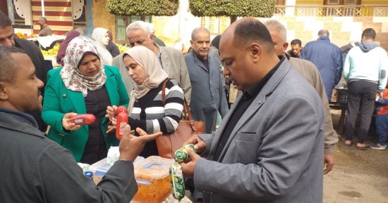 محافظ الدقهلية يحيل 45 محضر مخالفات تموينية للنيابة العامة