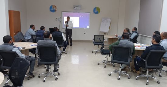 "مياه سوهاج" تنظم برنامج تدريبى للعمالة الحرفية لتنمية مهاراتهم السلوكية