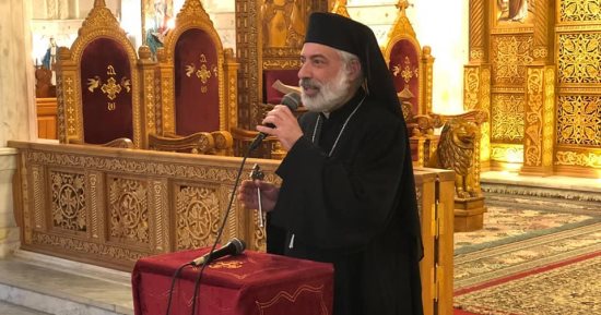 مطران إيبارشية المنيا للأقباط الكاثوليك يتفقد مؤتمر الأسرة بكاتدرائية يسوع الملك 