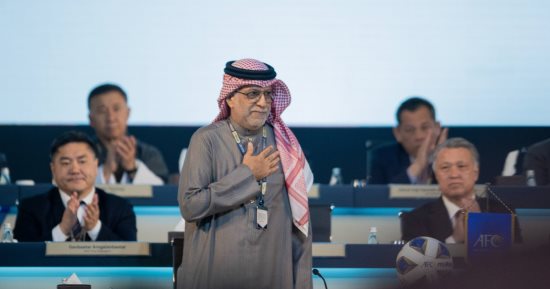 سلمان آل خليفة يفوز برئاسة الاتحاد الآسيوى لكرة القدم حتى 2027 بالتزكية