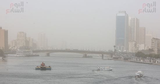 تقلبات جوية حادة تضرب البلاد.. الرياح الخماسينية تصل ذروتها الجمعة