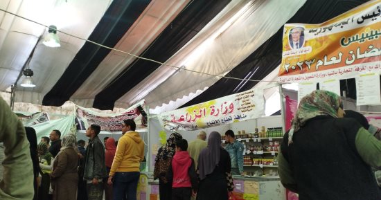 معارض "أهلا رمضان" تغزو الوحدات المحلية بالمنيا بتخفيضات تصل إلى 30%.. صور