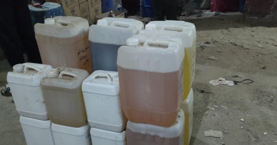 "حماية المستهلك" يضبط 2400 لتر منظفات مجهولة المصدر و50 كيلو لحوم فاسدة بقنا