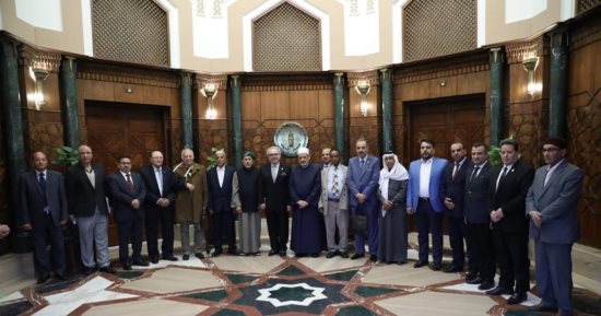 شيخ الأزهر يستقبل أمين عام اتحاد الكتاب العرب لبحث سبل تعزيز الهوية العربية