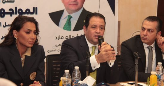 علاء عابد يوقع كتابه المواجهة الجنائية لجريمة غسل الأموال وتمويل الإرهاب