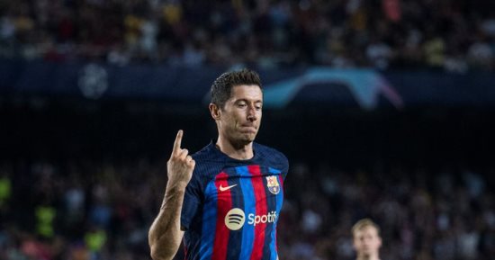 ليفاندوفسكى: العمر بالنسبة لى مجرد رقم.. ونواجه صعوبة أمام ريال مدريد