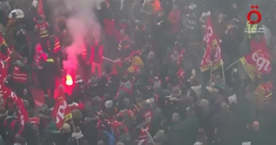 قناة القاهرة الإخبارية: استمرار الاحتجاجات فى فرنسا ضد تعديل قانون التقاعد