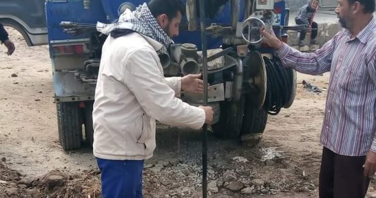 إصلاح عطل بالصرف الصحى بالتل الكبير في الإسماعيلية