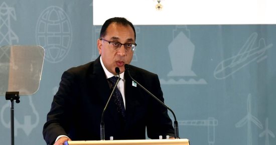 مصطفى مدبولى خلال قمة "داكار لتمويل تنمية البنية التحتية فى أفريقيا": نأمل تبنى الاجتماع رؤية واضحة لكيفية تعزيز الشراكة لتمويل المشروعات التنموية بقارتنا.. وسد "جوليوس نيريرى" بتنزانيا نموذج للتعاون التنموى
