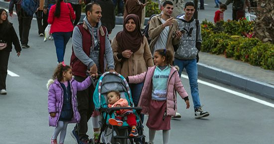 مسئول حياة كريمة بمعرض الكتاب: لدينا مسابقة يومية وورش ثقافية عن جهود الدولة