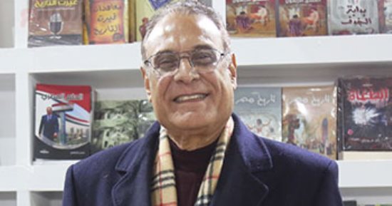 الروائي محمد حسن الألفي يوقع أحدث أعماله الروائية "المبدول" بمعرض الكتاب.. صور