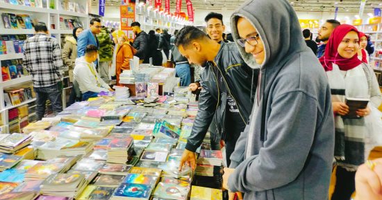 وفد جامعة الأقصر يزور معرض القاهرة الدولى للكتاب بإجازة نصف العام.. صور
