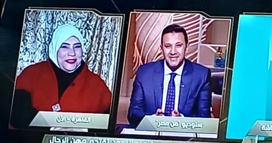 الأسطى هبة لـ"من مصر": أشطب شقق السيدات نقاشة وعلمت سيدة المهنة وأتشرف بعملى