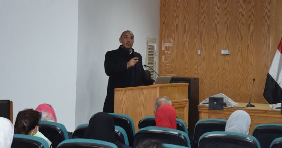"تفعيل الهوية البصرية"..دورة تدريبية بجامعة حلوان