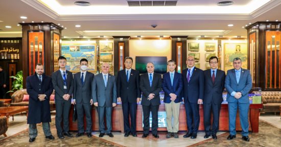 ميناء الإسكندرية يستقبل وفدا صينيا رفيع المستوى.. اعرف التفاصيل