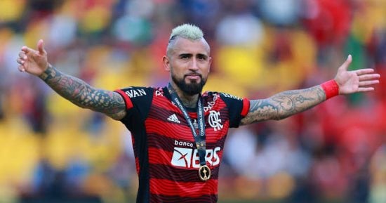 فيدال يقود قائمة فلامنجو فى كأس العالم للأندية