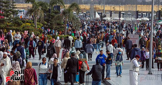 يا أهلاً بالثقافة.. إقبال كبير على معرض القاهرة الدولى للكتاب
