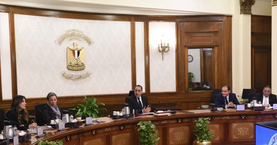 مدبولى: مستعدون للموافقة على أى قرار لتيسير إجراءات وتذليل تحديات قطاع الصناعة