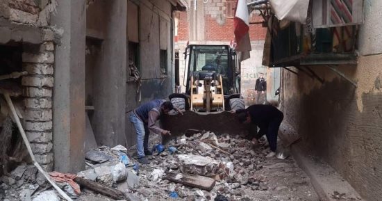 انهيار أجزاء من عقار قديم بالجمرك وسط الإسكندرية دون حدوث إصابات