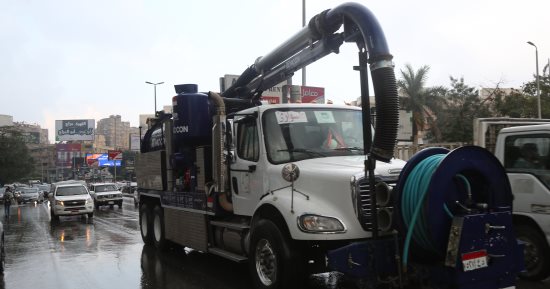 وزير التنمية المحلية يوجه برفع درجة الاستعداد فى المحافظات المعرضة لسقوط أمطار