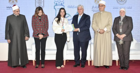 وزيرا الثقافة والتعليم العالى يسلمان جوائز مسابقة "معًا لعودة القيم الإيجابية"