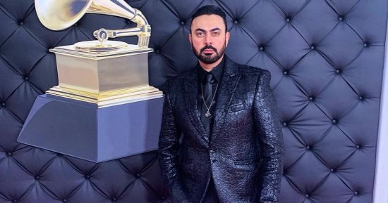 محمد كريم من على ريد كاربت حفل توزيع جوائز الـ Grammy فى دورته الـ65