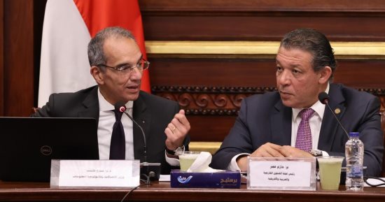 وزير الاتصالات: نحرص على تمكين المصريين بالخارج من الحصول على الخدمات الحكومية بشكل رقمى 