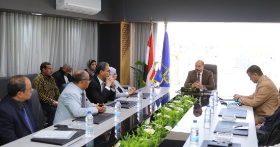 محافظ أسوان: تسجيل مليون و160 ألف مواطن في منظومة التأمين الصحى الشامل