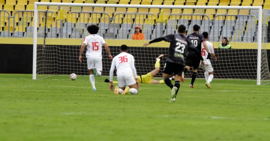 أهداف فوز فاركو على الزمالك بثلاثية.. فيديو