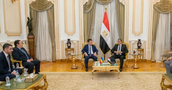 وزير الدولة للإنتاج الحربى يستقبل وزير الاقتصاد الرومانى لبحث التعاون المشترك