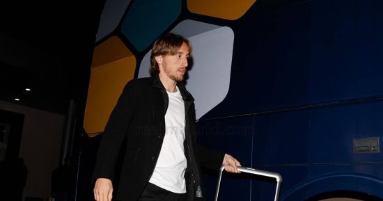 بعثة ريال مدريد تصل المغرب للمشاركة في كأس العالم للأندية.. صور