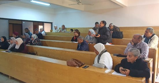 برنامج تدريبى لمديرى مدارس الأقصر للتوعية بمخاطر الألعاب الإلكترونية.. صور