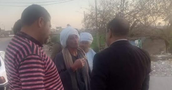 رئيس مدينة الواسطى ببنى سويف يلتقى عددًا من مزارعى القرى لبحث متطلباتهم 