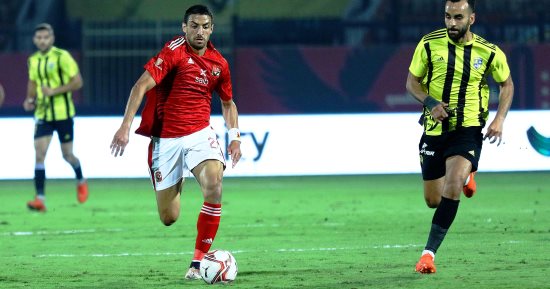 الأهلى يعزز تقدمه على المقاولون العرب بالهدف الثالث عن طريق طاهر