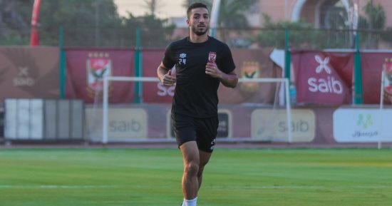 محمد عبد المنعم يعود لتشكيل الأهلى أمام القطن الكاميرونى بدورى الأبطال