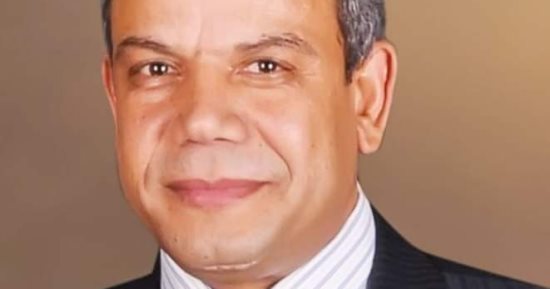الخشت يهنئ عميد كلية الحقوق وعميد كلية الدراسات الأفريقية العليا بمنصبيهما