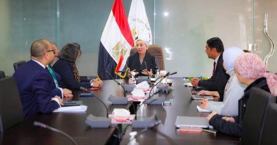 وزيرة البيئة والبنك المركزى يضعان خارطة طريق لتمويل مشروعات المناخ