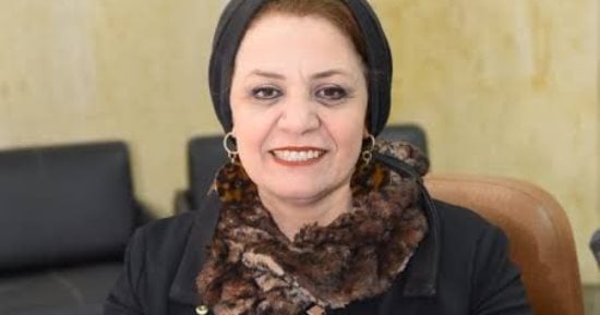 رئيس جامعة أسيوط تجدد الثقة فى مدير معهد التمريض وعدد من رؤساء الأقسام 