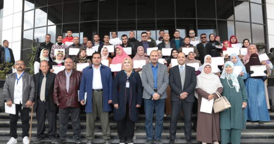 "القوى العاملة" تمنح شهادات إتمام التدريب المهنى لـ64 شابا فى بنى سويف