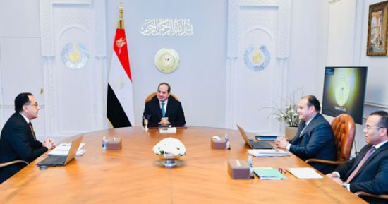 الرئيس السيسى يوفد مندوبا للتعزية